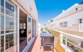 Traditional Seaside Tavira Apartment